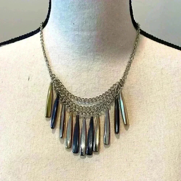 Fiesta Necklace and Earrings - Picture 1 of 4
